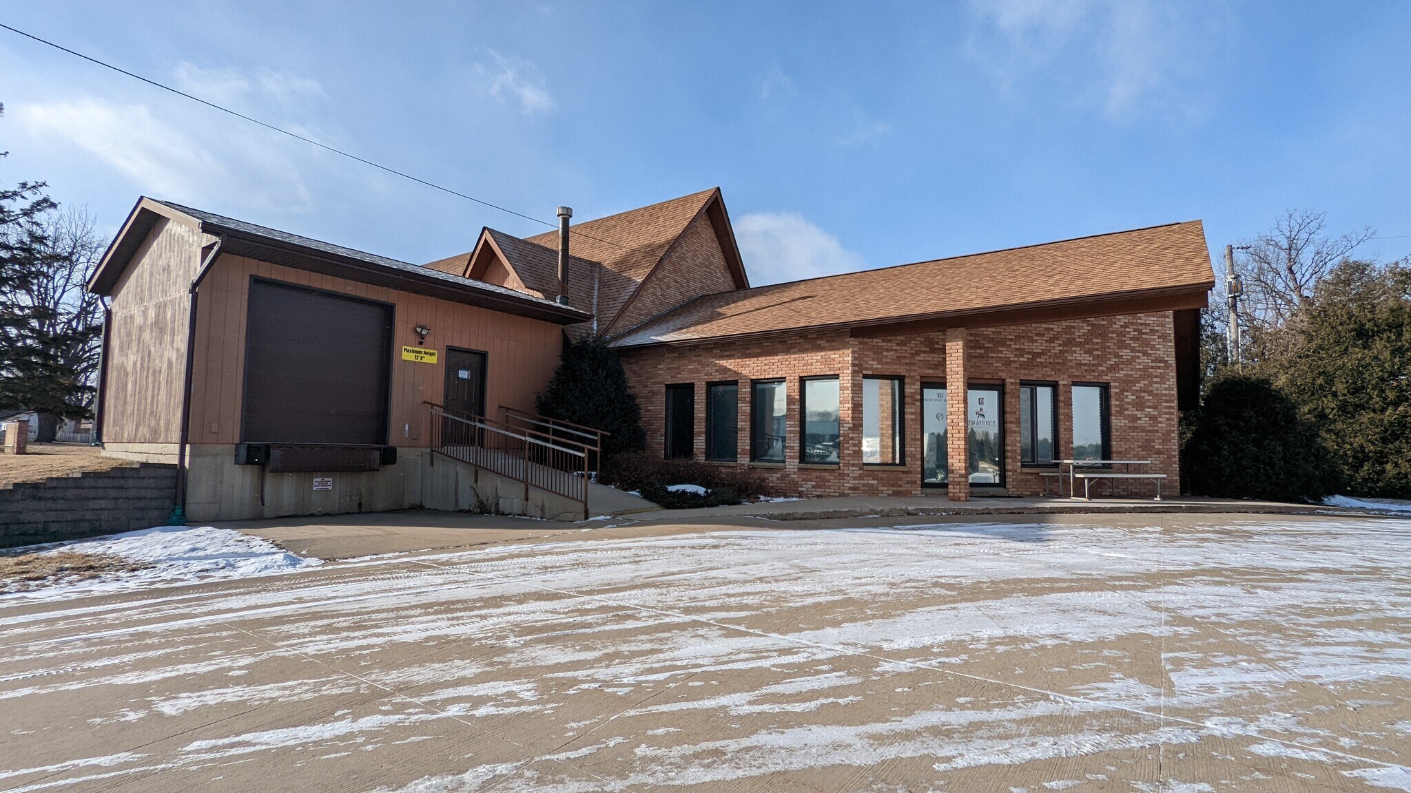 16 W Highway St, Dodge Center, MN à vendre Photo principale– Image 1 sur 18
