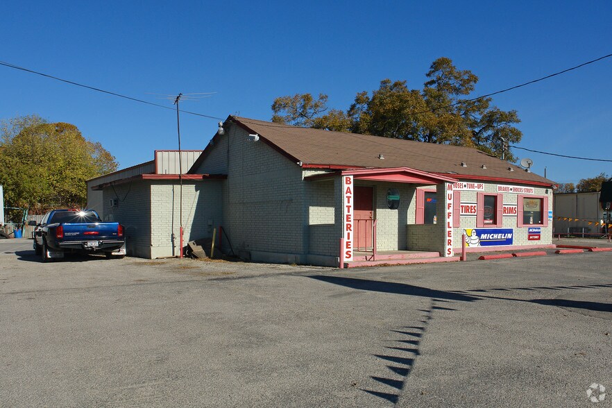 1331 Austin Hwy, San Antonio, TX à vendre - Photo de l’immeuble – Image 2 sur 15