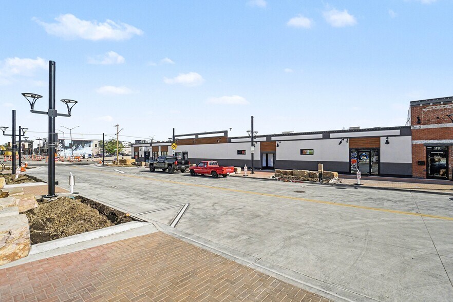 112 W 4th St, Loveland, CO à louer - Photo de l’immeuble – Image 2 sur 8