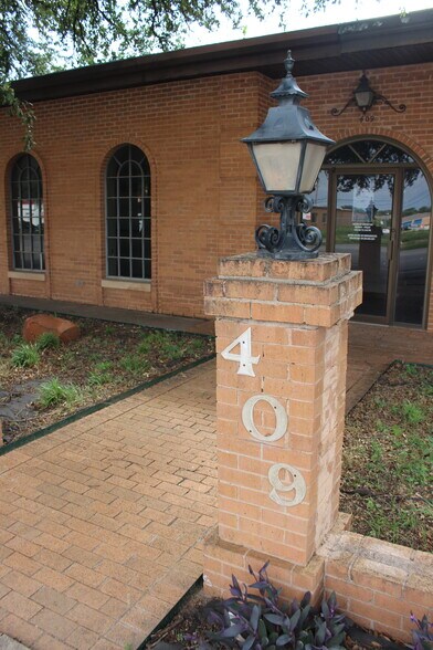409 N Willis St, Abilene, TX à louer - Photo de l’immeuble – Image 3 sur 3