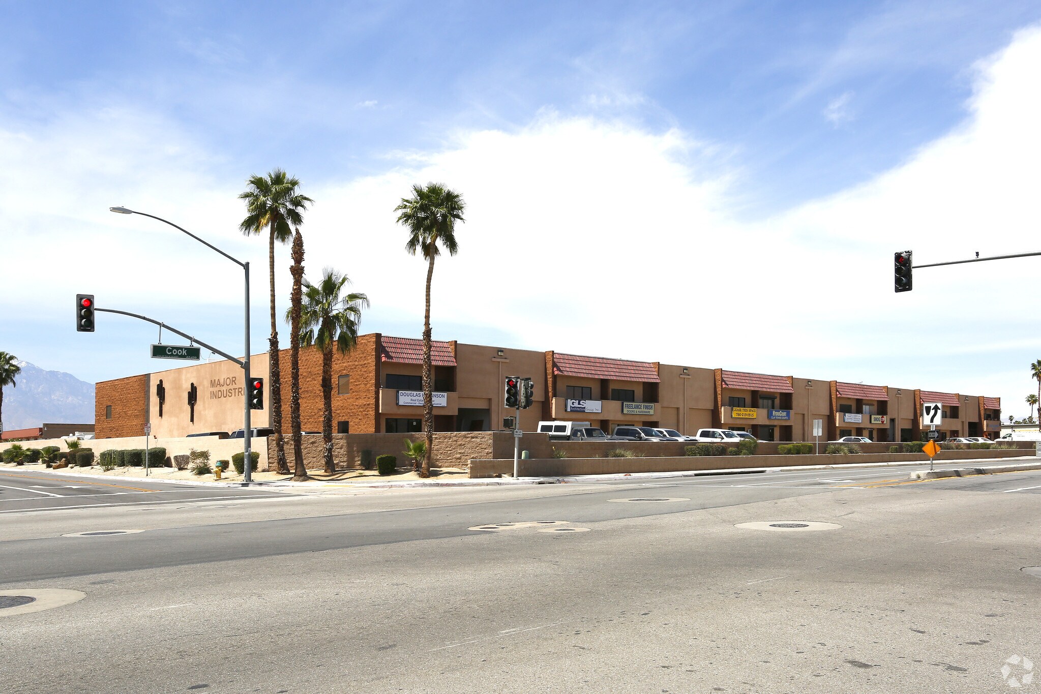 74991 Joni Dr, Palm Desert, CA à louer Photo principale– Image 1 sur 22