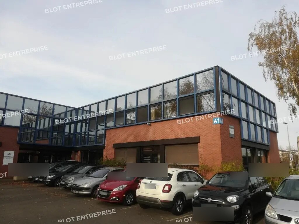 Bureau dans Saint-Grégoire à louer Photo de l’immeuble– Image 1 sur 14