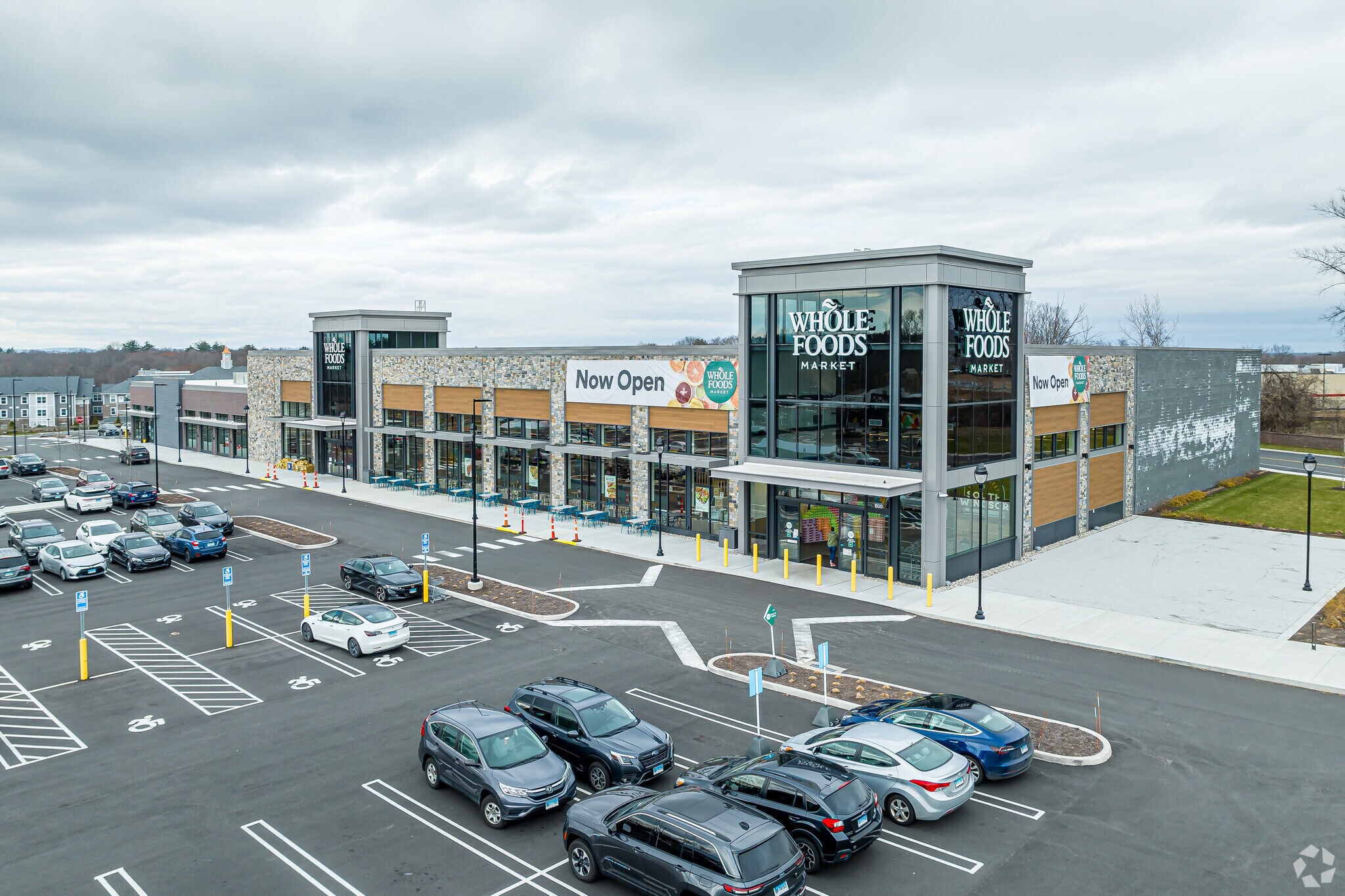 600 Evergreen Way, South Windsor, CT à louer Photo principale– Image 1 sur 14