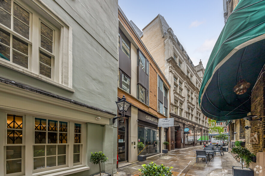 3 Lovat Ln, Londres à vendre - Photo de l’immeuble – Image 2 sur 4