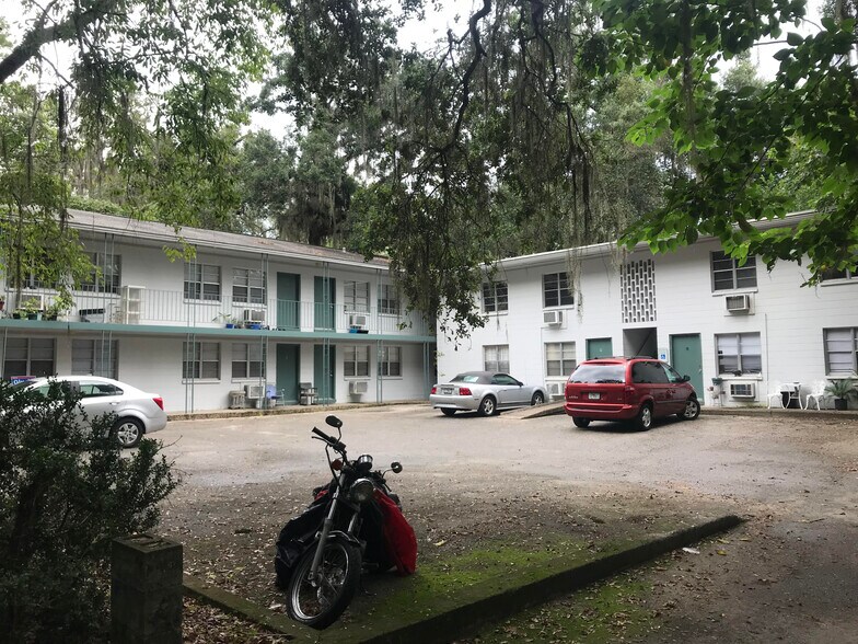 2901 NW 14th St, Gainesville, FL à vendre - Photo de l’immeuble – Image 3 sur 6