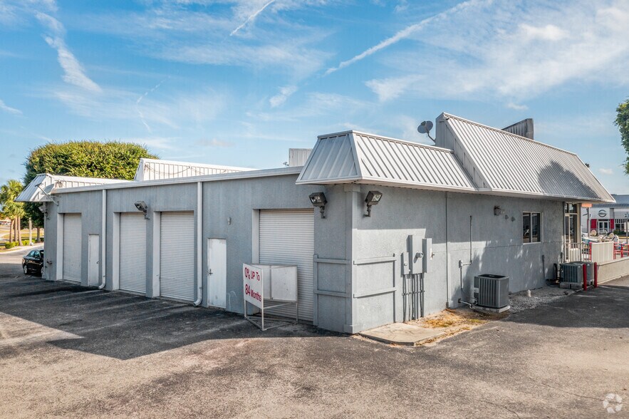 4329 Tamiami Trl, Port Charlotte, FL à louer - Photo de l’immeuble – Image 2 sur 21