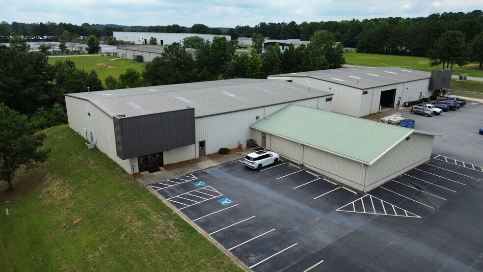 965 Patrick Ind Ct, Winder, GA à louer - Photo de l’immeuble – Image 1 sur 4
