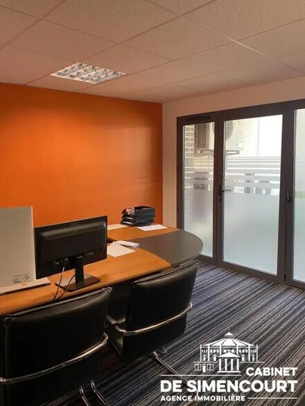 Bureau dans Amiens à vendre - Photo de l’immeuble – Image 2 sur 4