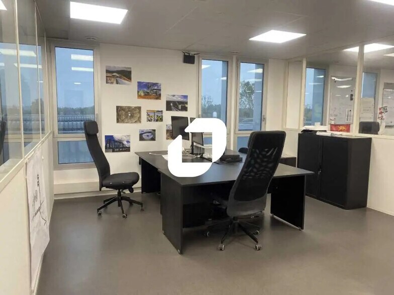 Bureau dans Mérignac à louer - Photo de l’immeuble – Image 1 sur 10