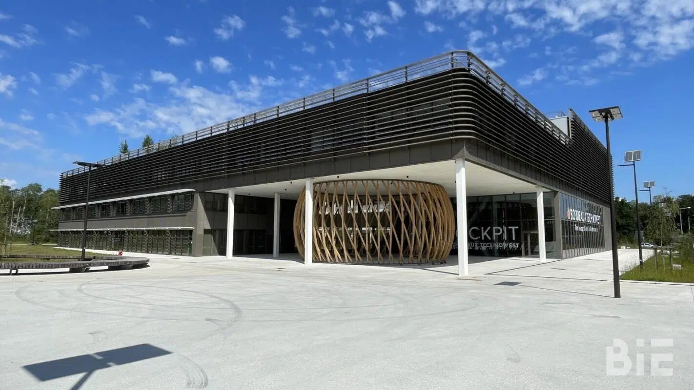 Bureau dans Mérignac à louer Photo de l’immeuble– Image 1 sur 11
