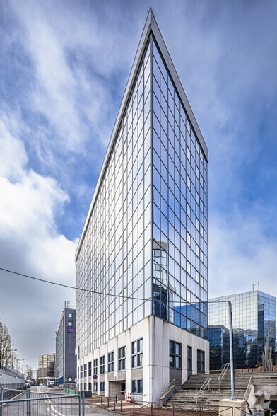 18 Avenue Des Olympiades, Fontenay-sous-Bois à louer - Photo de l’immeuble – Image 3 sur 4