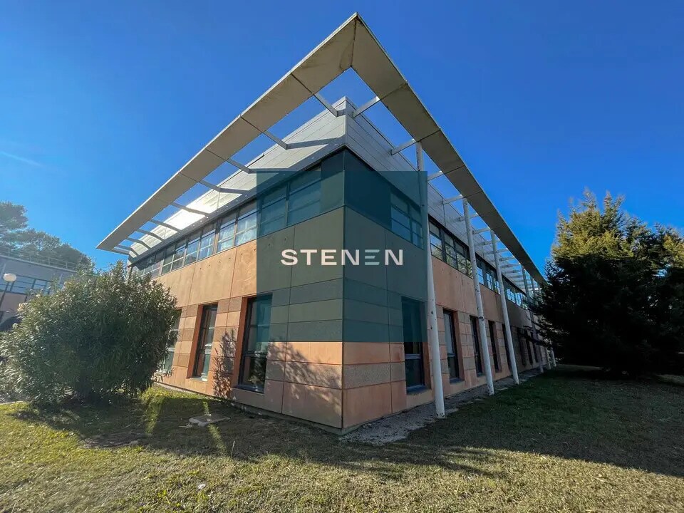 1330 Avenue Jean-René Guillibert Gautier De La Lauzière, Aix-en-Provence à louer Photo de l’immeuble– Image 1 sur 16