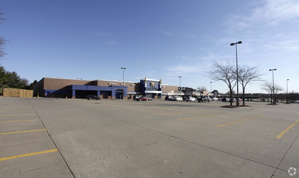 86th St, Urbandale, IA à louer - Photo de l’immeuble – Image 3 sur 20