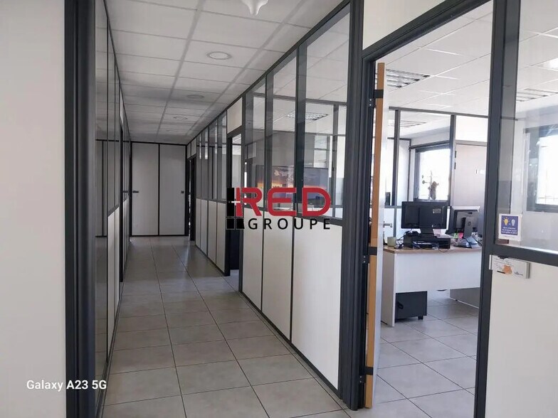 Bureau dans Éguilles à vendre - Photo de l’immeuble – Image 3 sur 4