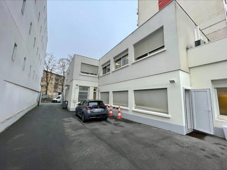 Industriel/Logistique dans Noisy-le-Sec à louer - Photo de l’immeuble – Image 2 sur 14