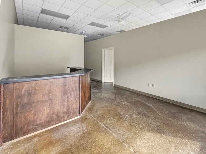 4720 University Blvd E, Tuscaloosa, AL à louer - Photo intérieure – Image 3 sur 14