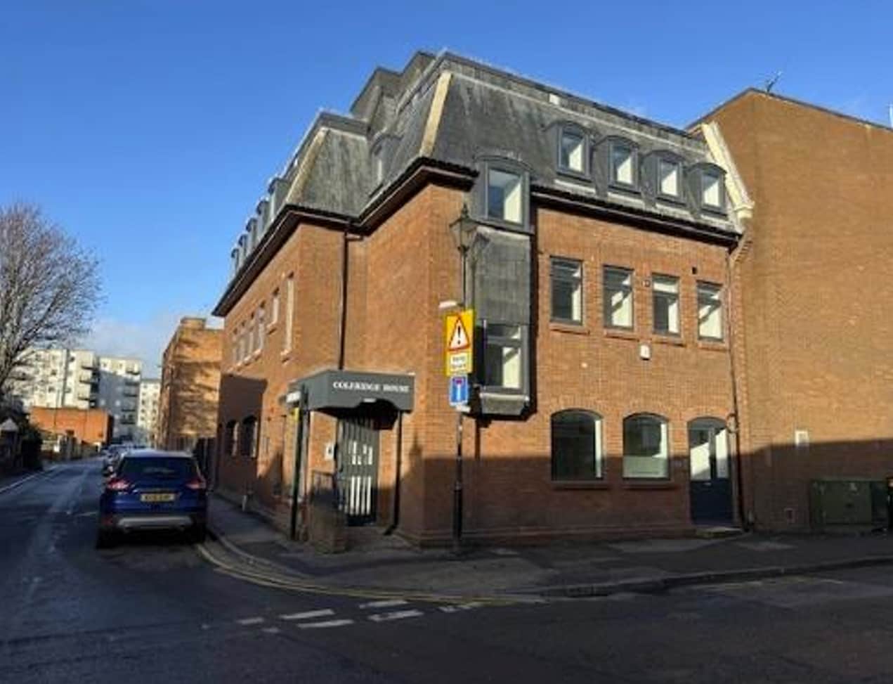 5-7A Park St, Slough à louer Photo principale– Image 1 sur 4