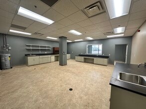 1961 Premier Dr, Mankato, MN à louer Photo de l’immeuble– Image 2 sur 13