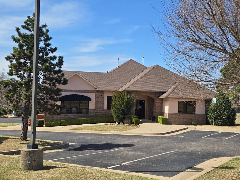 9617 S Pennsylvania Ave, Oklahoma City, OK à louer - Photo de l’immeuble – Image 2 sur 2