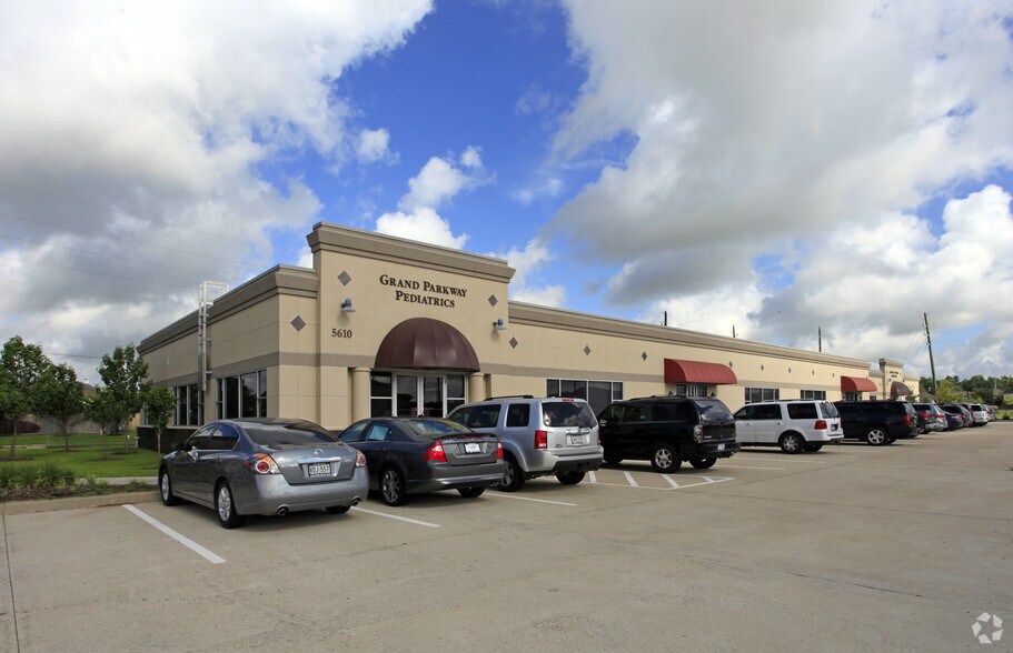 17310-17320 W Grand Pky, Sugar Land, TX à vendre - Photo de l’immeuble – Image 3 sur 3