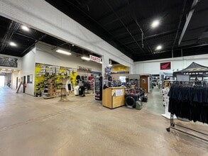 13700 N Stemmons Fwy, Farmers Branch, TX à louer Photo intérieure– Image 2 sur 10