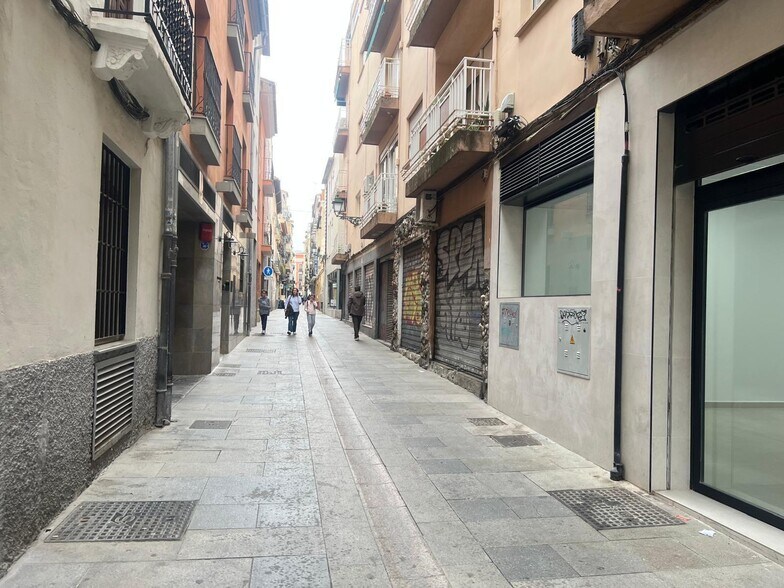 Local commercial dans Granada, Granada à louer - Photo de l’immeuble – Image 3 sur 19