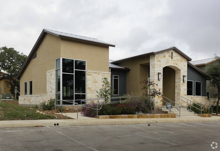 14603 Huebner Rd, San Antonio, TX à louer - Photo de l’immeuble – Image 1 sur 16