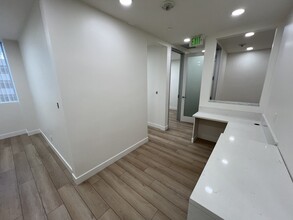 462 N Linden Dr, Beverly Hills, CA à louer Photo intérieure– Image 2 sur 6