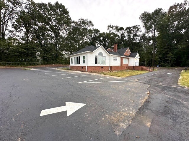 177 College St, Jonesboro, GA à vendre - Photo de l’immeuble – Image 2 sur 26