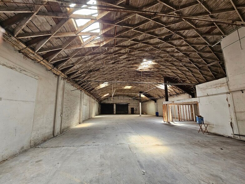 1416 S Flower St, Los Angeles, CA à louer - Photo de l’immeuble – Image 1 sur 9