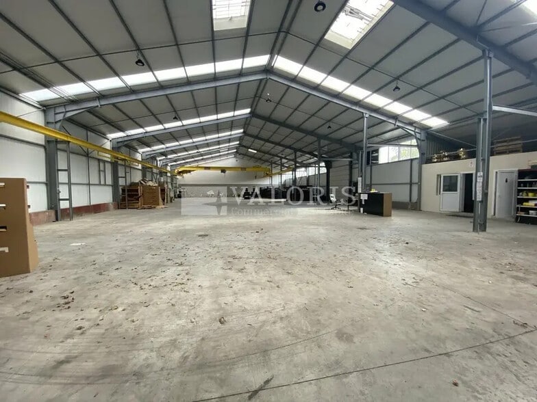 Local d'activités dans Chasse-sur-Rhône à vendre - Photo intérieure – Image 3 sur 7