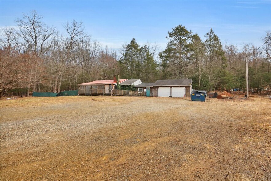 664 Route 6, Andover, CT à vendre - Photo principale – Image 1 sur 17