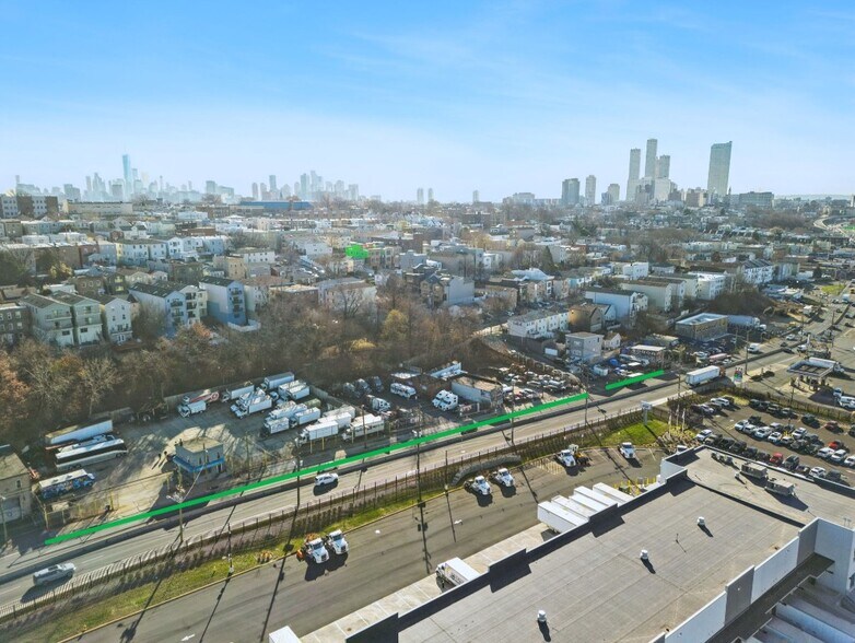 574-614 Tonnelle Ave, Jersey City, NJ à vendre - Photo de l’immeuble – Image 2 sur 10