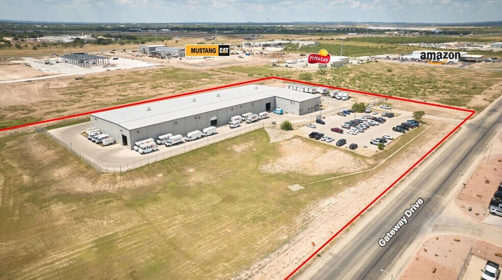 949 Gateway Dr, San Angelo, TX à vendre - Photo de l’immeuble – Image 2 sur 2