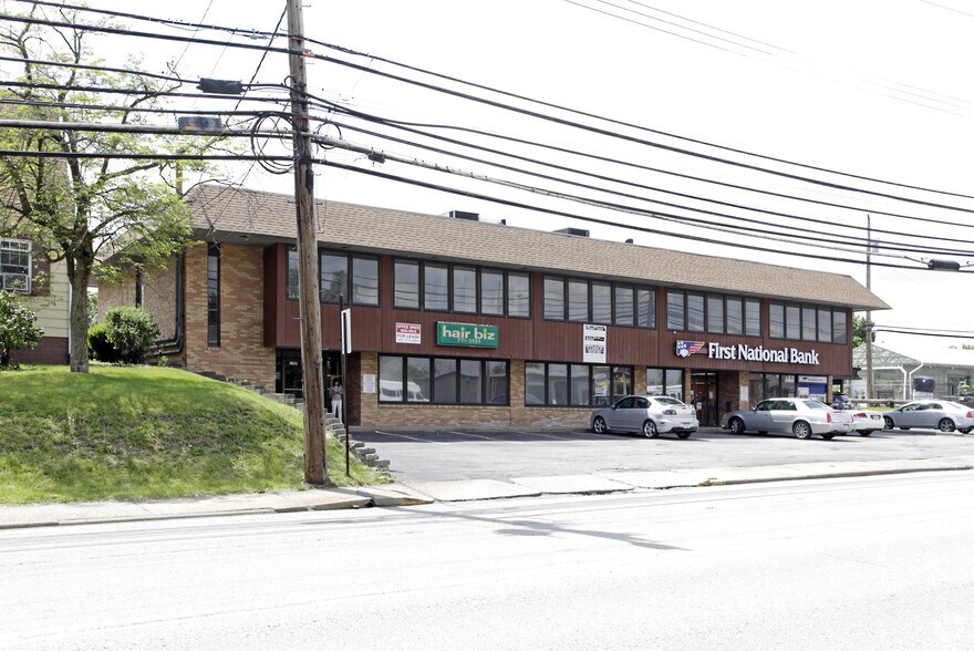 1789 Pine Hollow Rd, McKees Rocks, PA à louer - Photo de l’immeuble – Image 3 sur 8