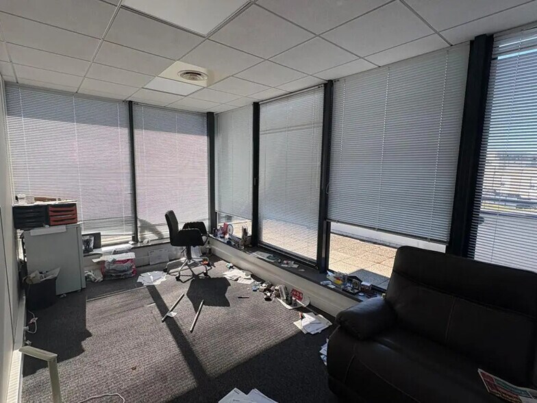 Bureau dans Metz à louer - Photo de l’immeuble – Image 3 sur 7