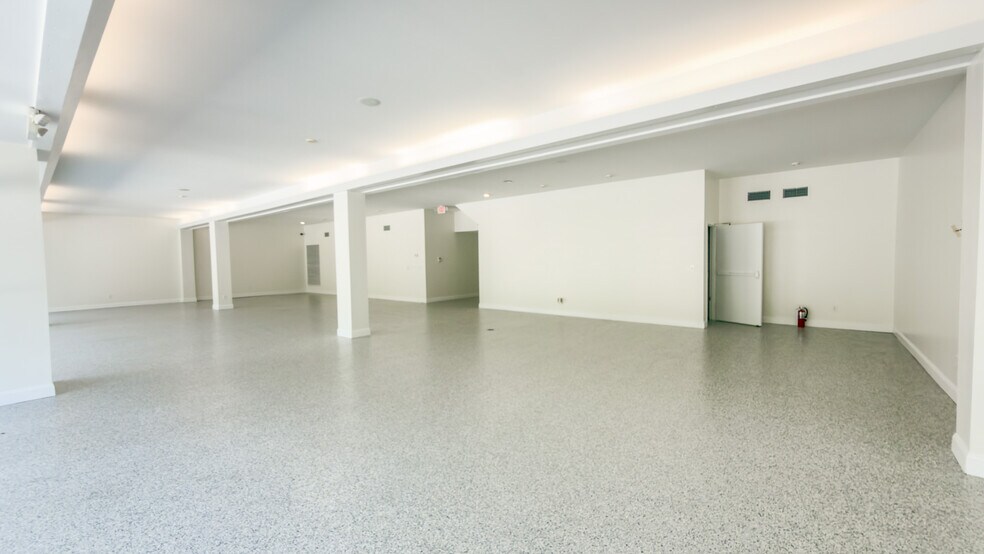 7065 NW 22nd St, Gainesville, FL à louer - Photo de l’immeuble – Image 3 sur 52