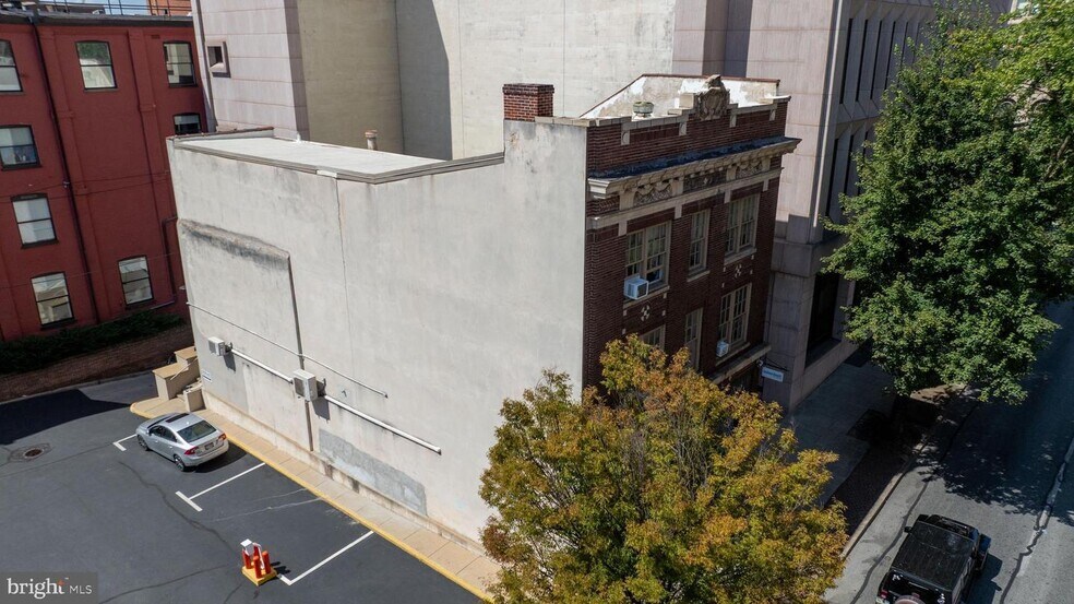 12 S Queen St, Lancaster, PA à vendre - Photo de l’immeuble – Image 2 sur 56