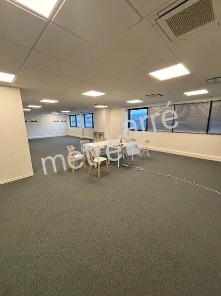 Local d’activités dans Carquefou à louer - Photo de l’immeuble – Image 2 sur 7