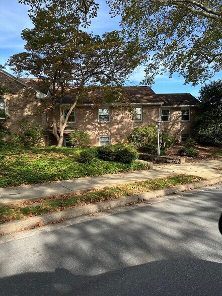 71 Cedar Ave, Hershey, PA à louer - Photo de l’immeuble – Image 2 sur 33