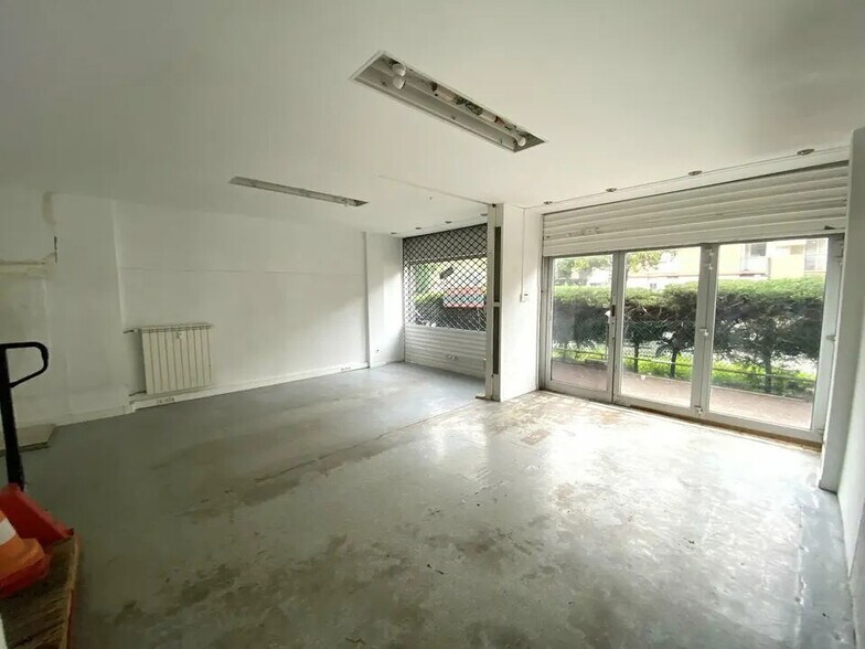 Local commercial dans Nice à vendre - Photo de l’immeuble – Image 2 sur 4