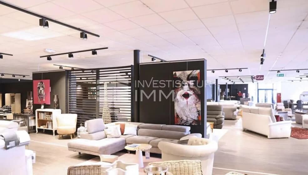 Local commercial dans Saint-Maximin à louer - Photo intérieure – Image 3 sur 4