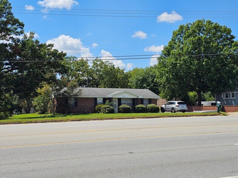 207 S Belair Rd, Martinez, GA à vendre - Photo de l’immeuble – Image 1 sur 4