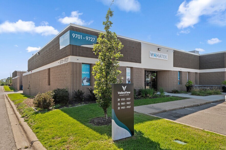 9701-9727 Valley View Rd, Eden Prairie, MN à louer - Photo de l’immeuble – Image 2 sur 14