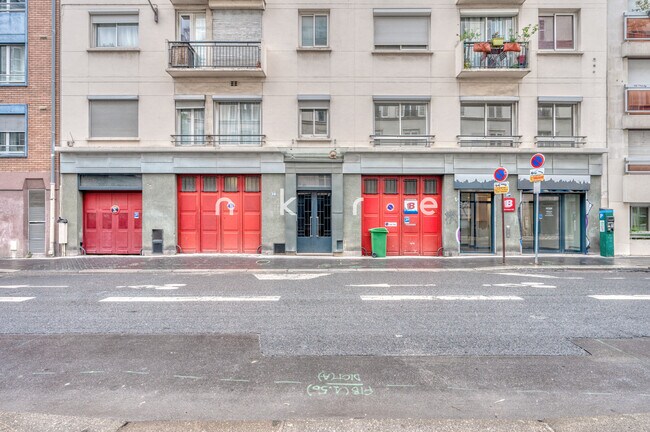 Plus de détails pour 28 Rue Amelot, Paris - Bureau/Local commercial à louer