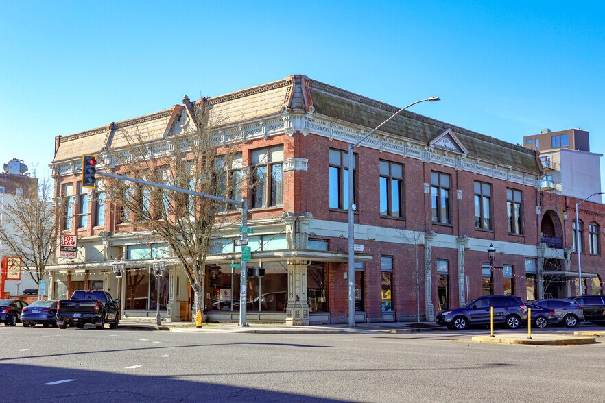 179-195 Commercial St NE, Salem, OR à louer - Photo de l’immeuble – Image 2 sur 6