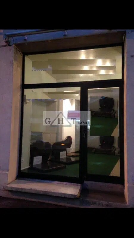 Plus de détails pour Local commercial à vendre