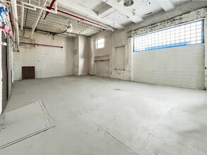 1519 Decatur St, Ridgewood, NY à vendre Photo intérieure– Image 2 sur 2
