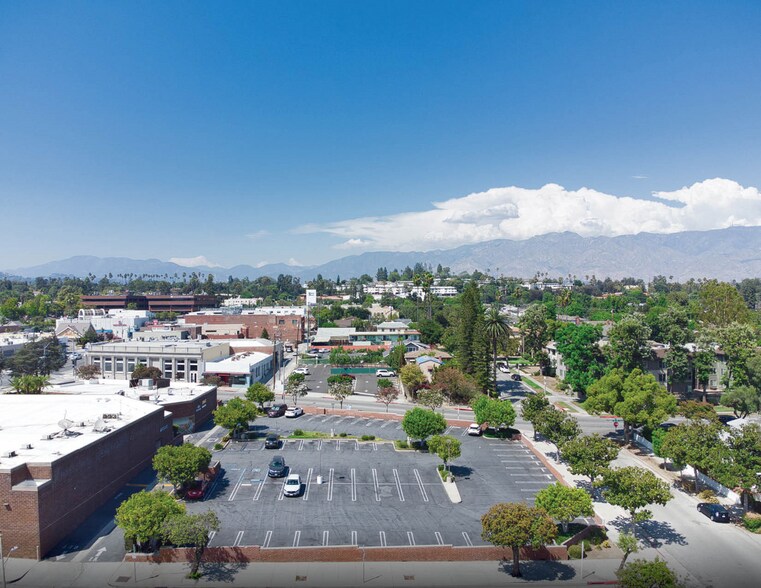 900 Fair Oaks Ave, South Pasadena, CA à vendre - Photo de l’immeuble – Image 3 sur 5