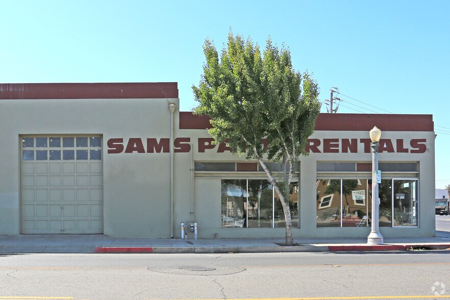 16 N Yosemite Ave, Fresno, CA à vendre - Photo de l’immeuble – Image 3 sur 4